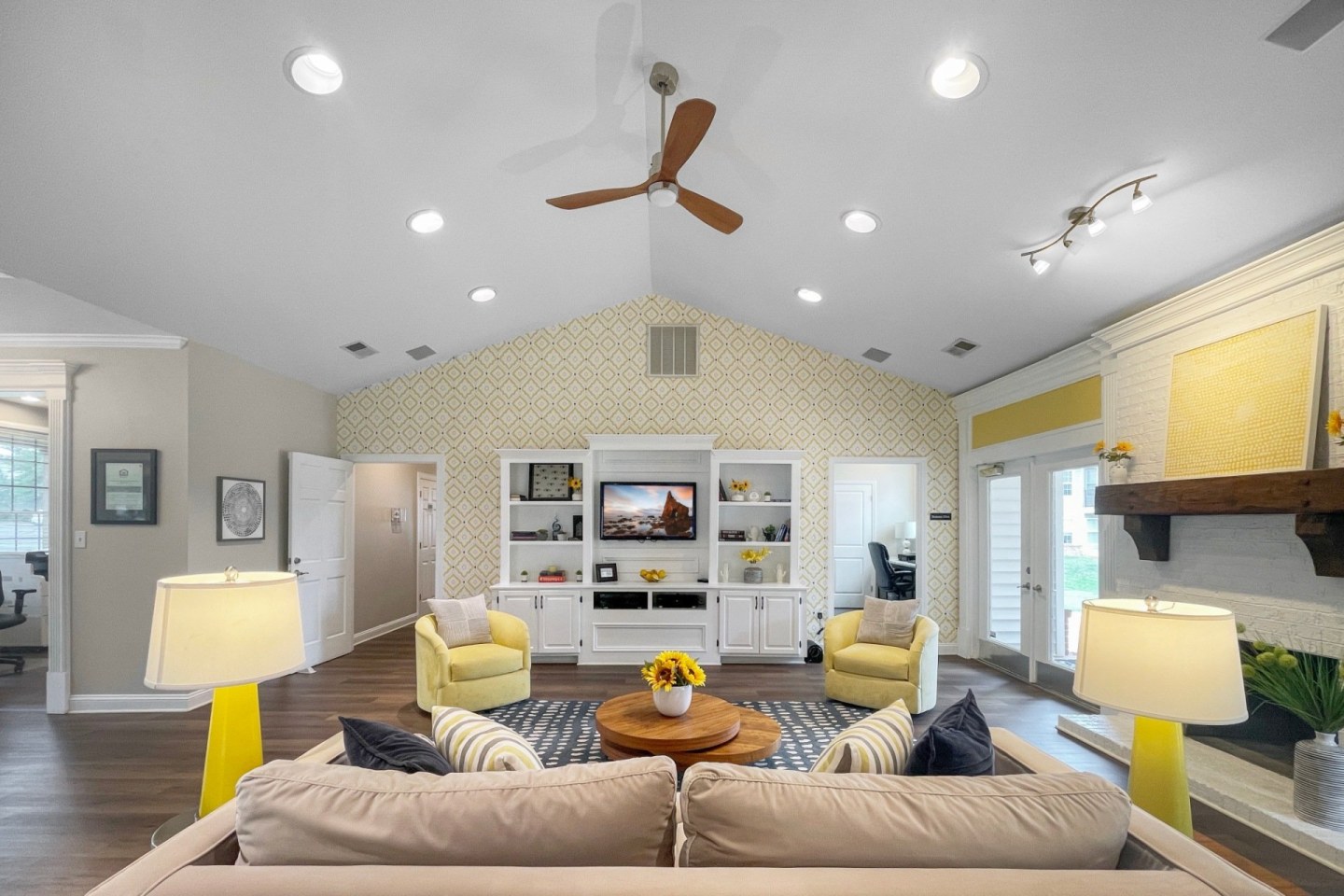 Crosstimbers Apartment Homes Image 8