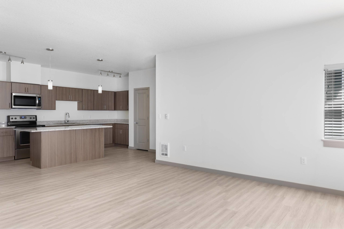 Edgewater at the Cove Image 9