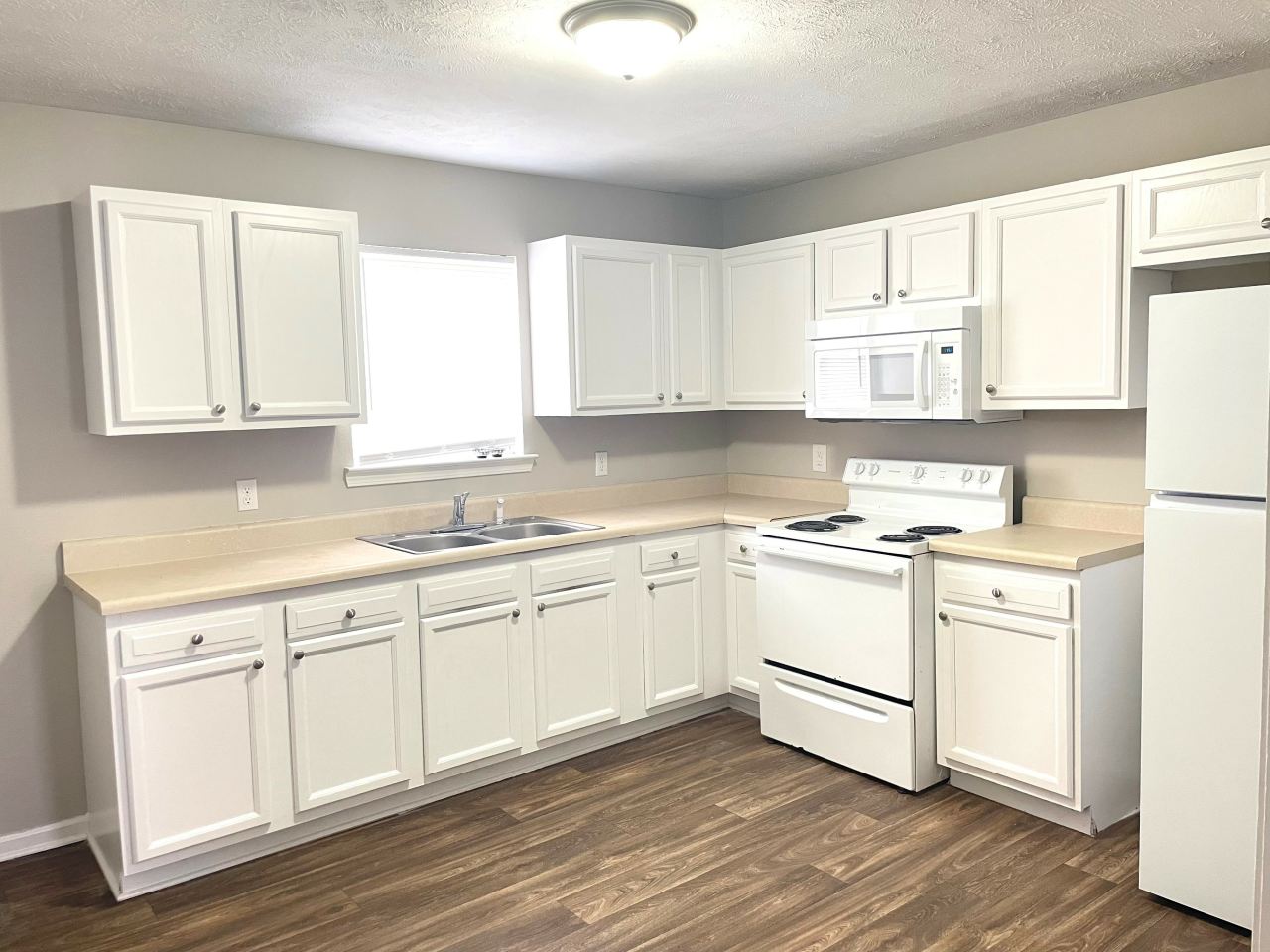 Magnolia Village Apartments Image 1