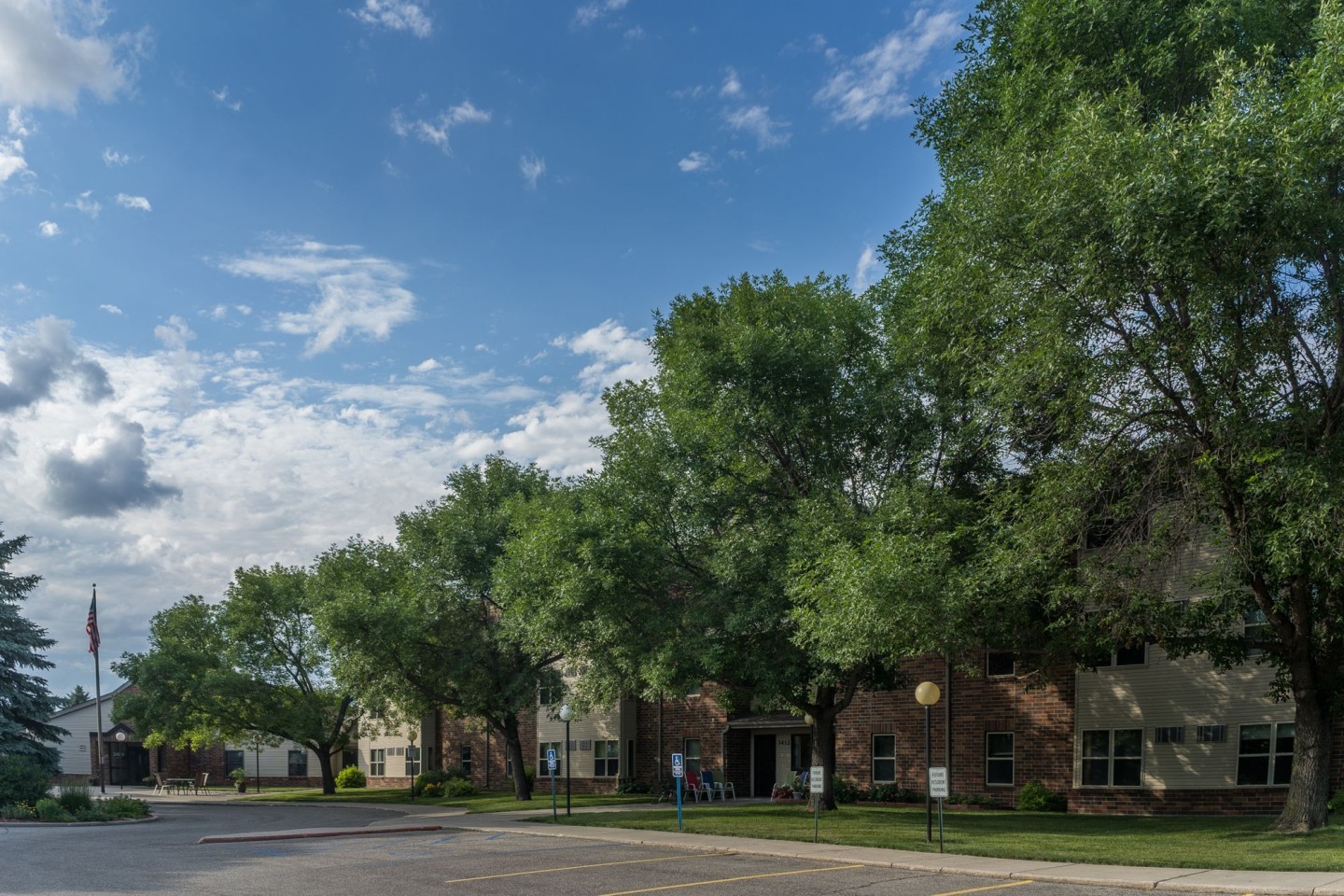 Carriage House Senior Apartments Image 16
