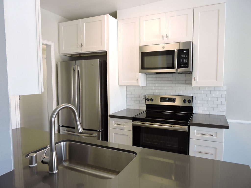 Los Robles Apartments Image 1
