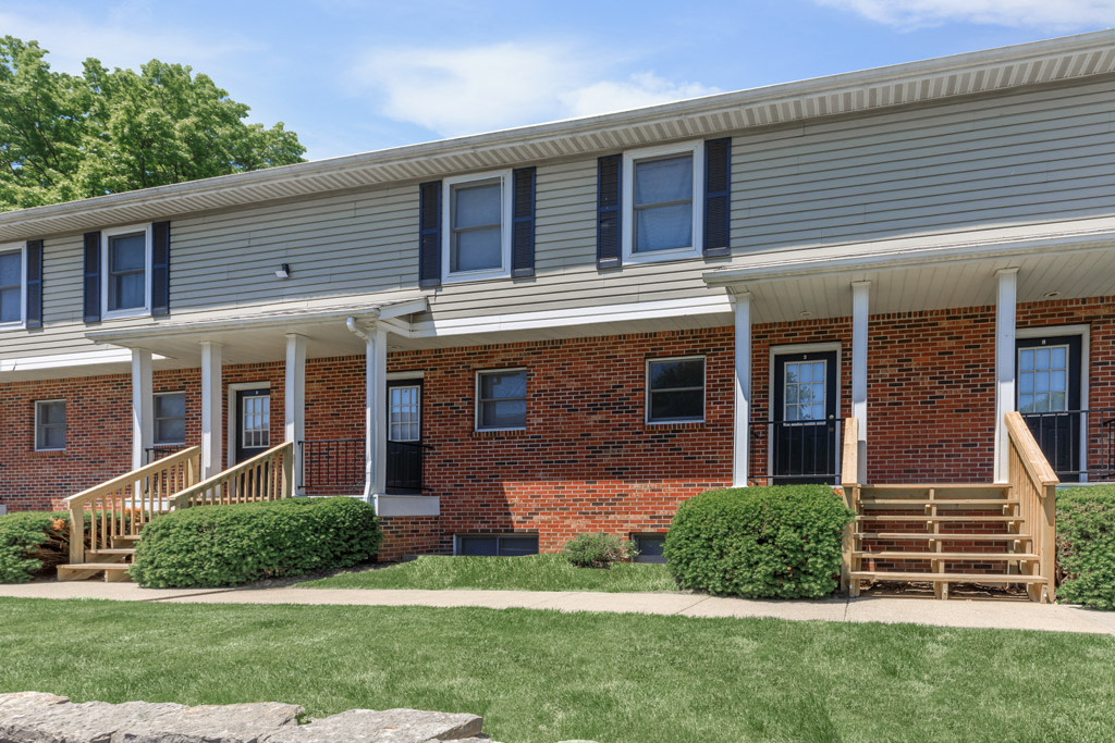 Townhouses on 10th Image 3