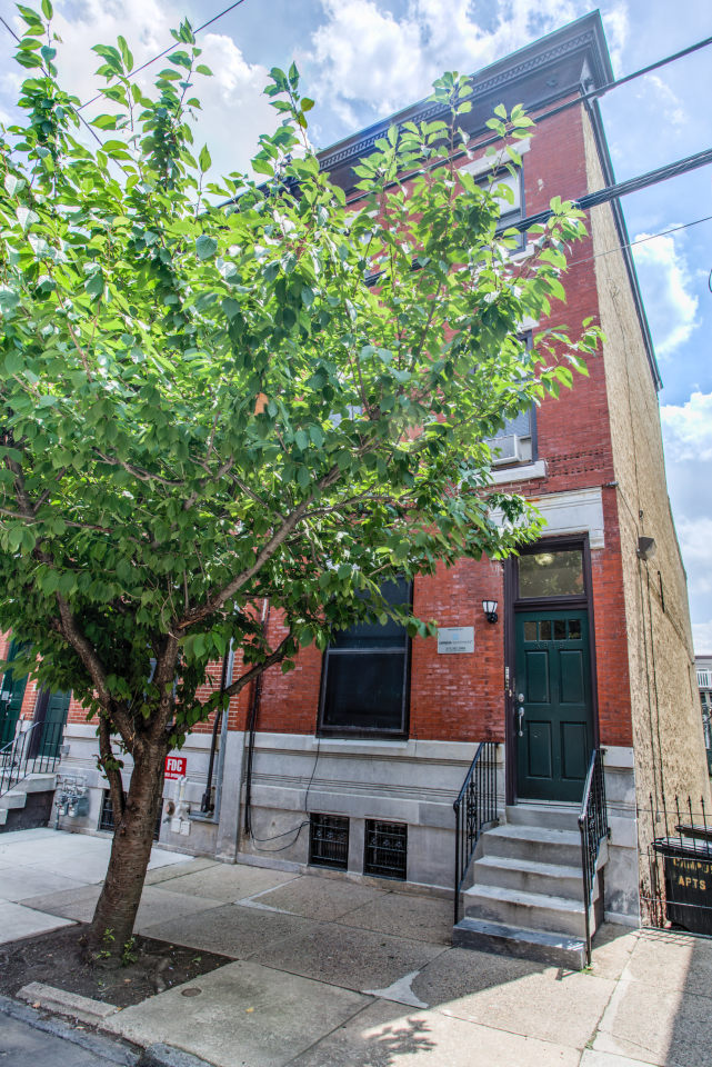 3946 Pine Street Image 3