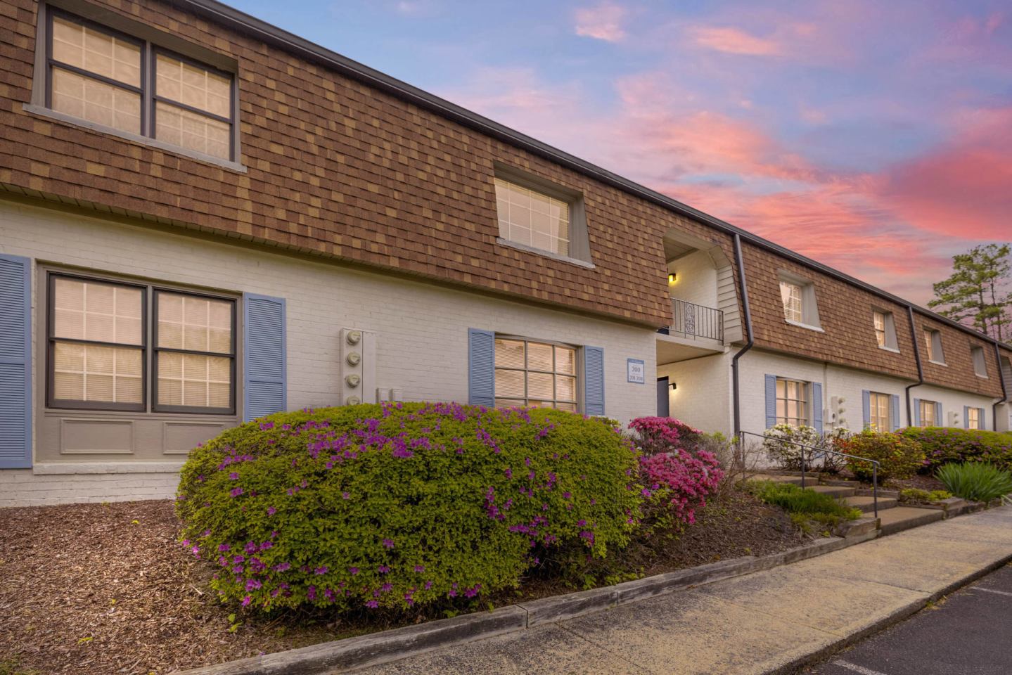 The Chateau Apartments Image 32