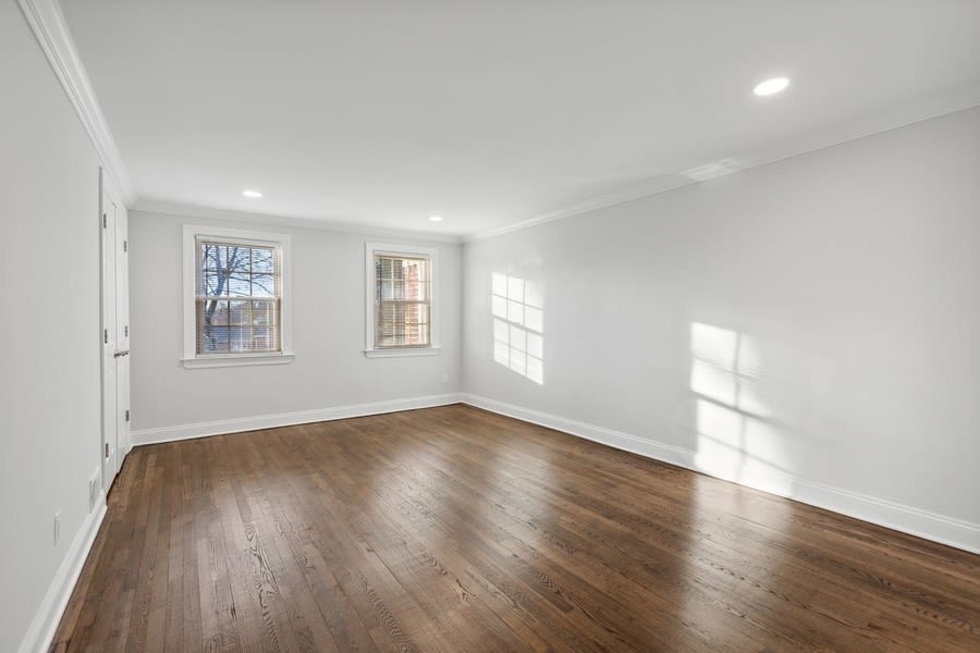 Spring Hill Apartments Image 11