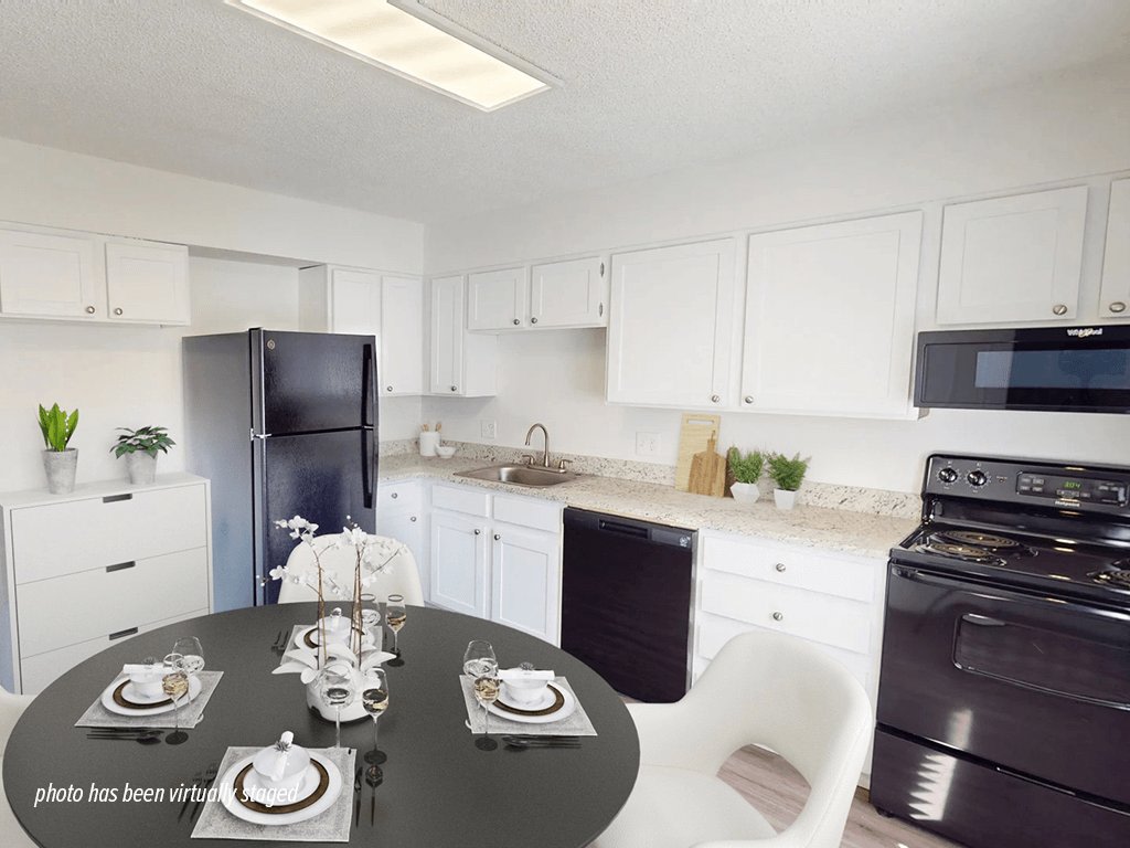 Ramblewood Apartments Image 2