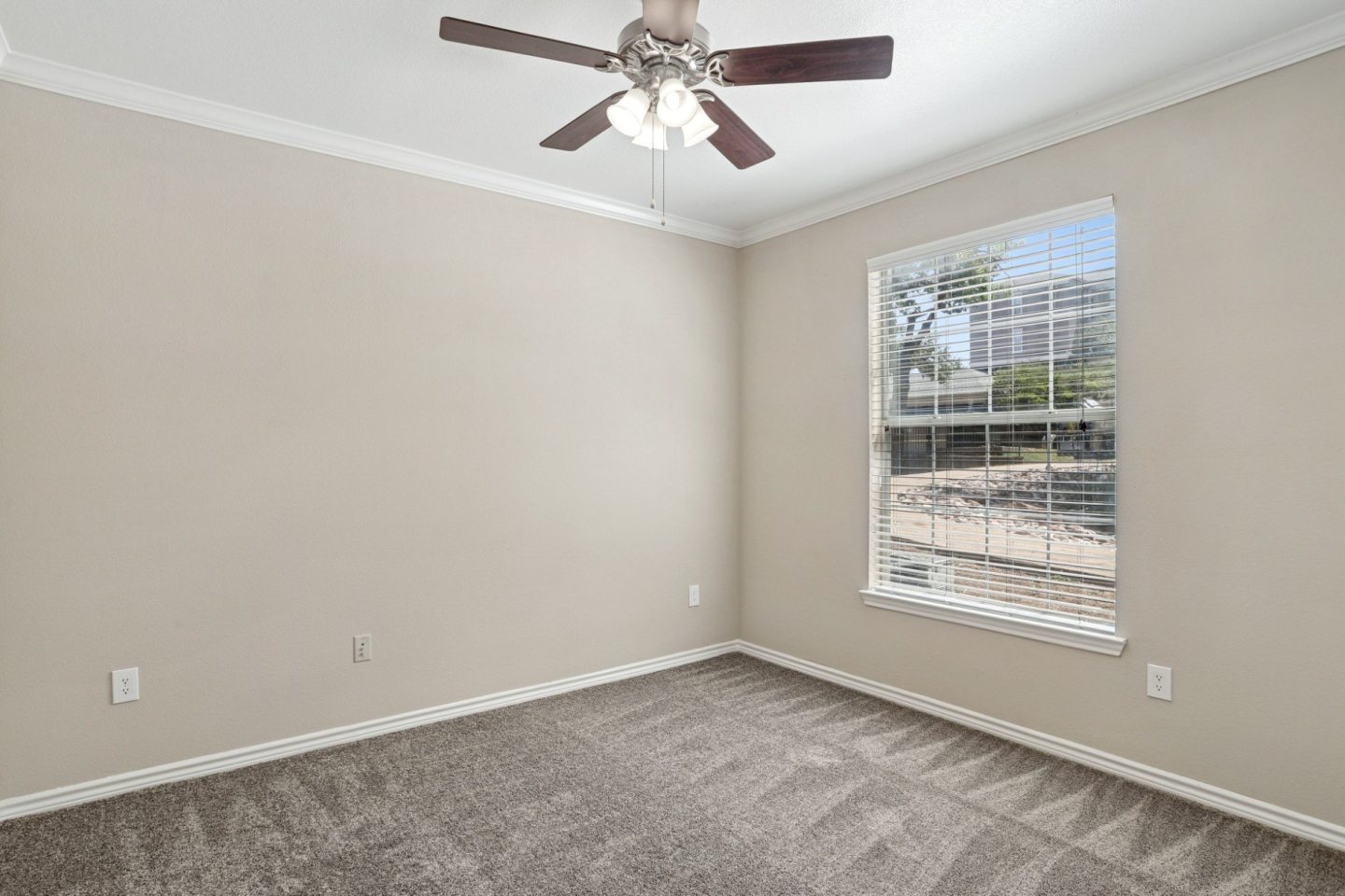 Encore at Buckingham - Senior Housing Image 11