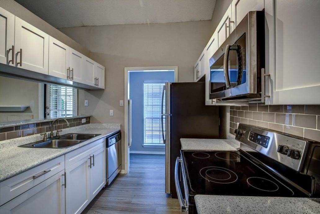 The Residence At North Dallas Image 10