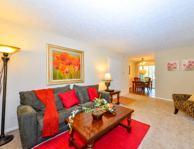 Maplewood Pointe Image 1
