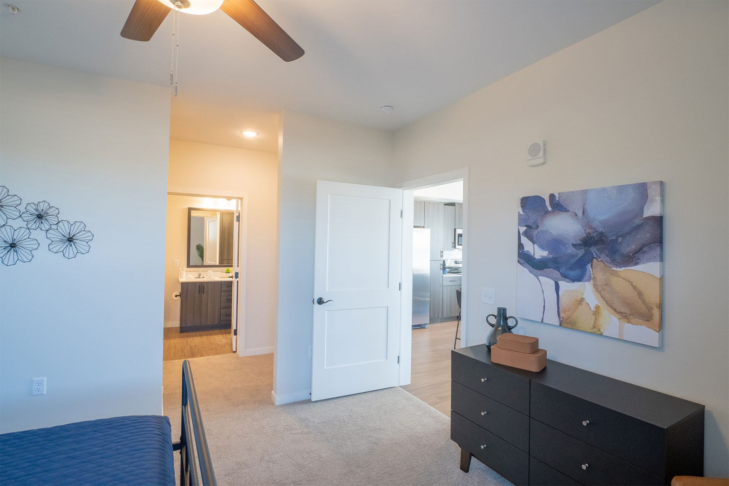 The Plaza at Hazeltine Apartments Image 13