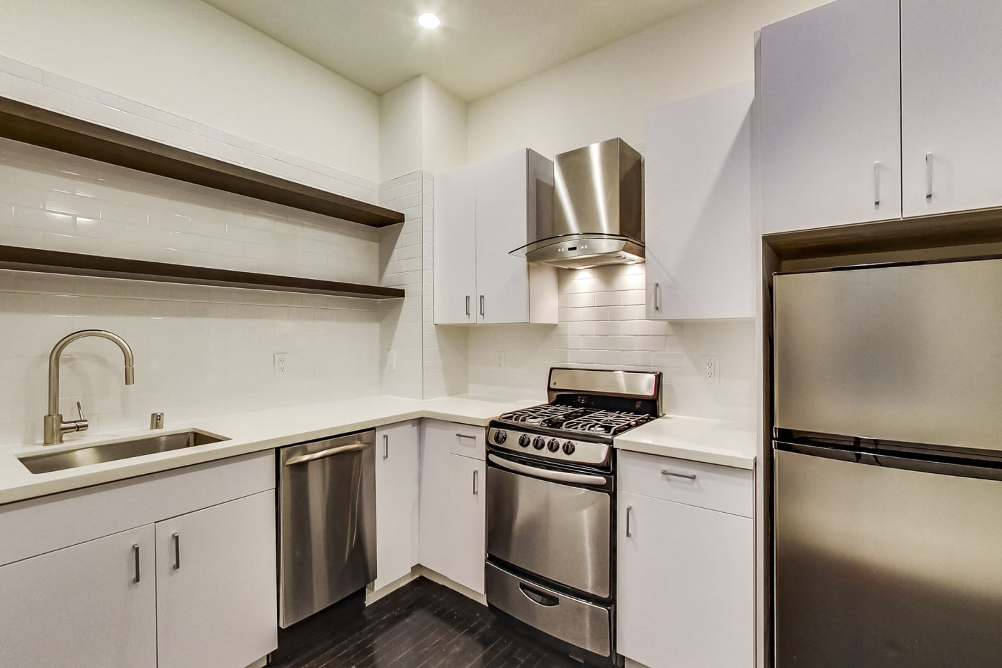 605 Jones Image 15