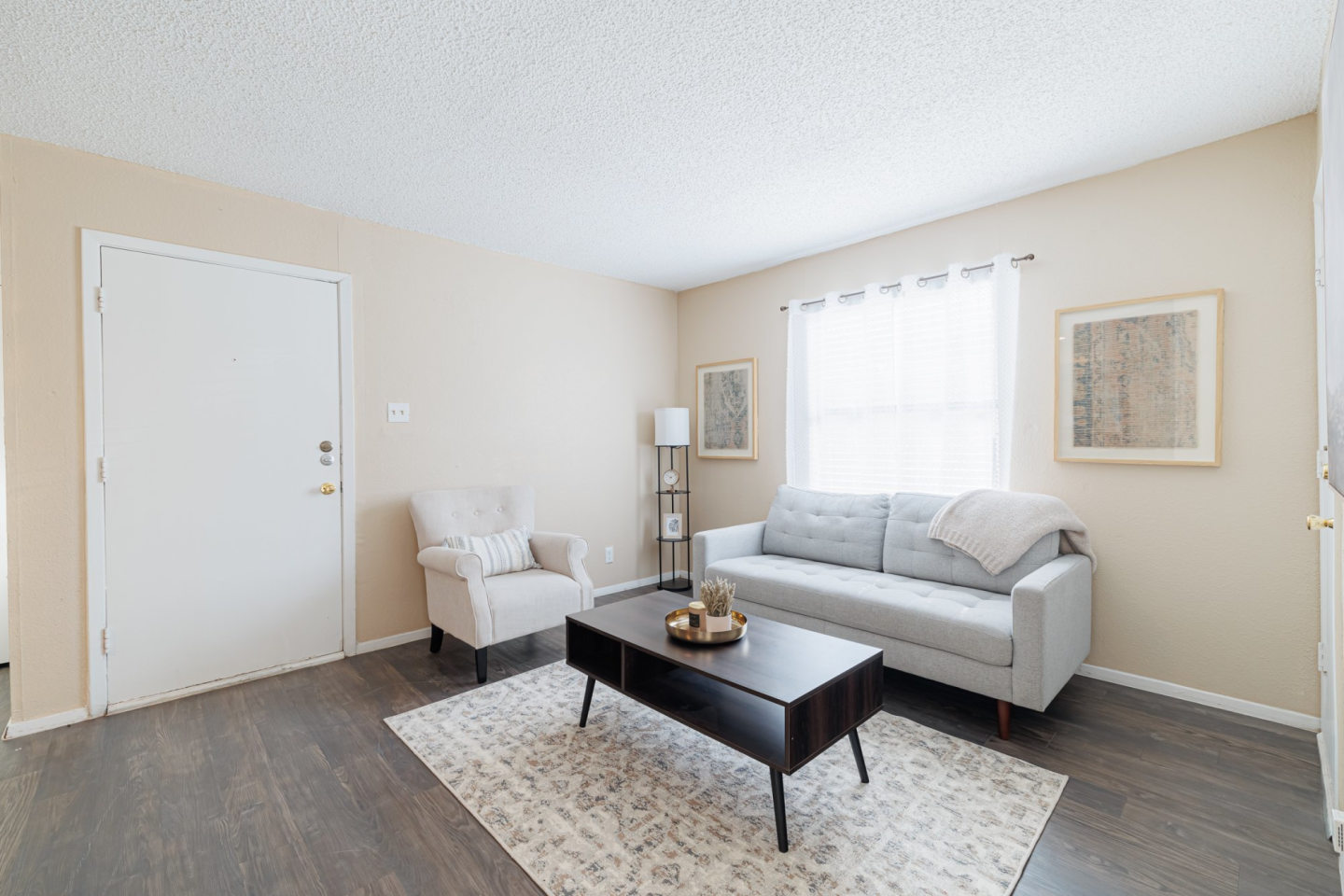 High Point Village Apartments Image 9