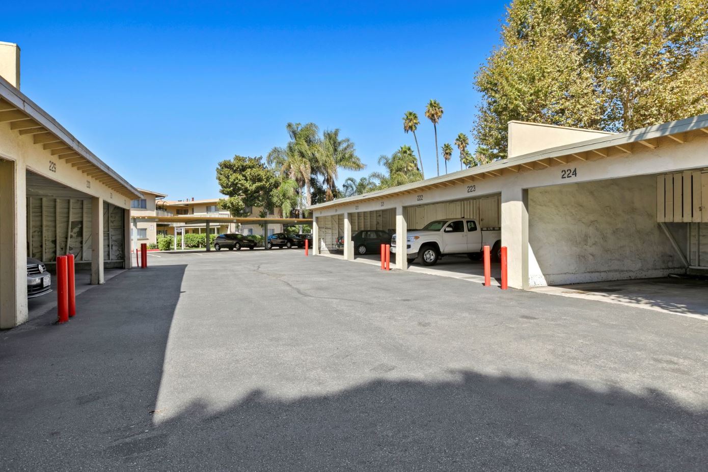 Gloria Homes Apartments Image 17