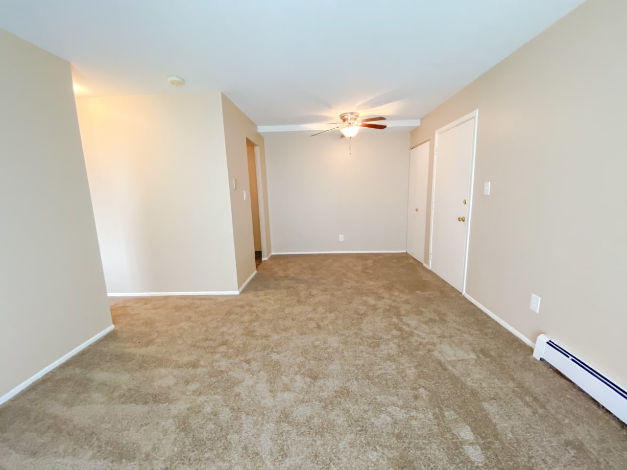 Evergreen Village Apartments & Townhomes Image 22