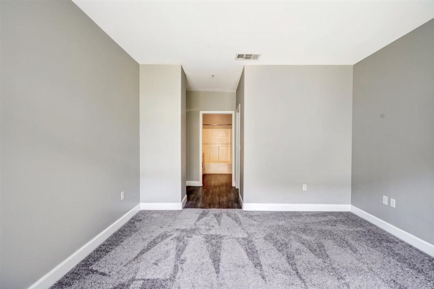 Stadium House Apartments Image 74