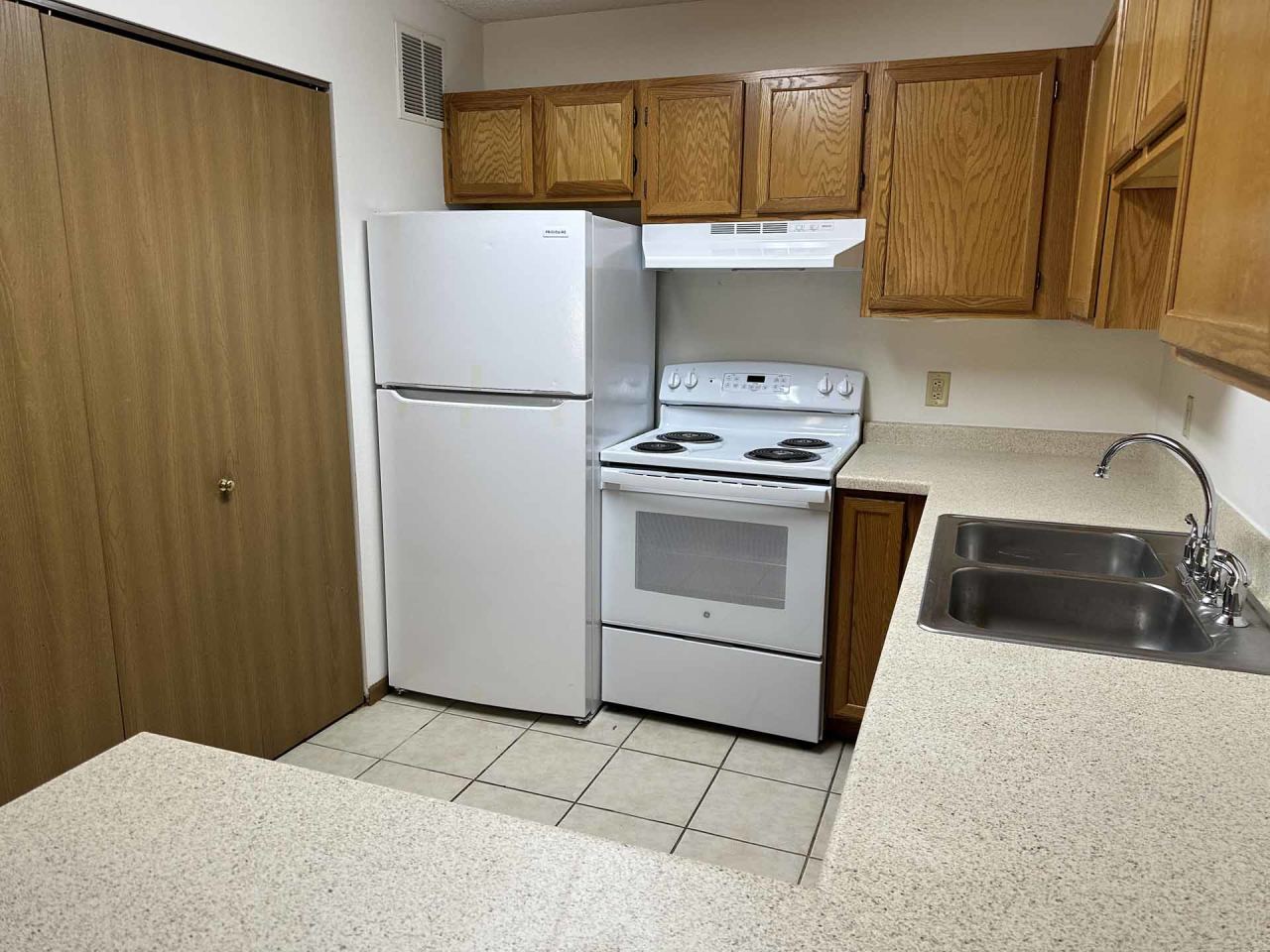 Cottages of Vadnais Heights - Senior Housing Image 8