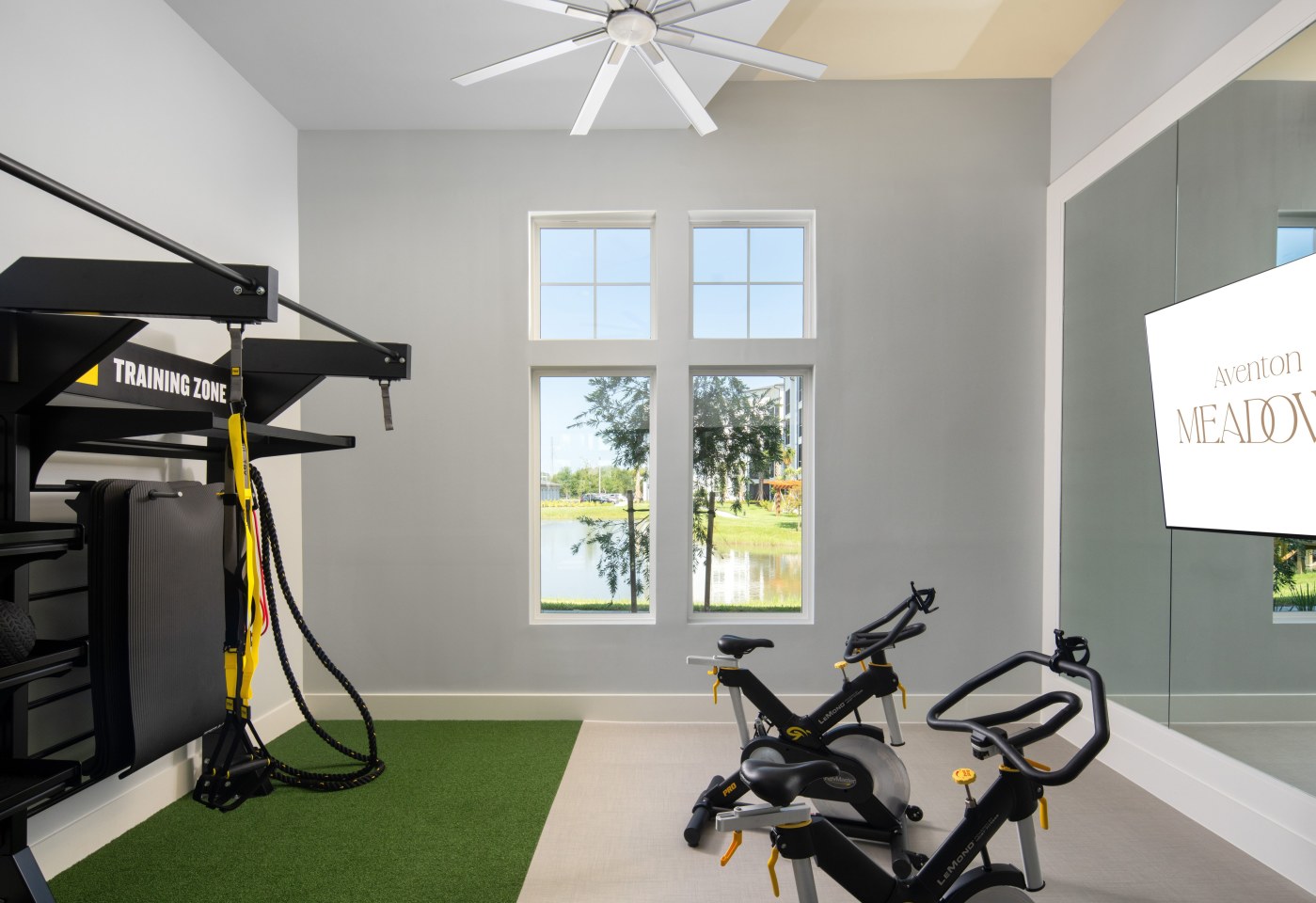 Aventon Meadows Image 17