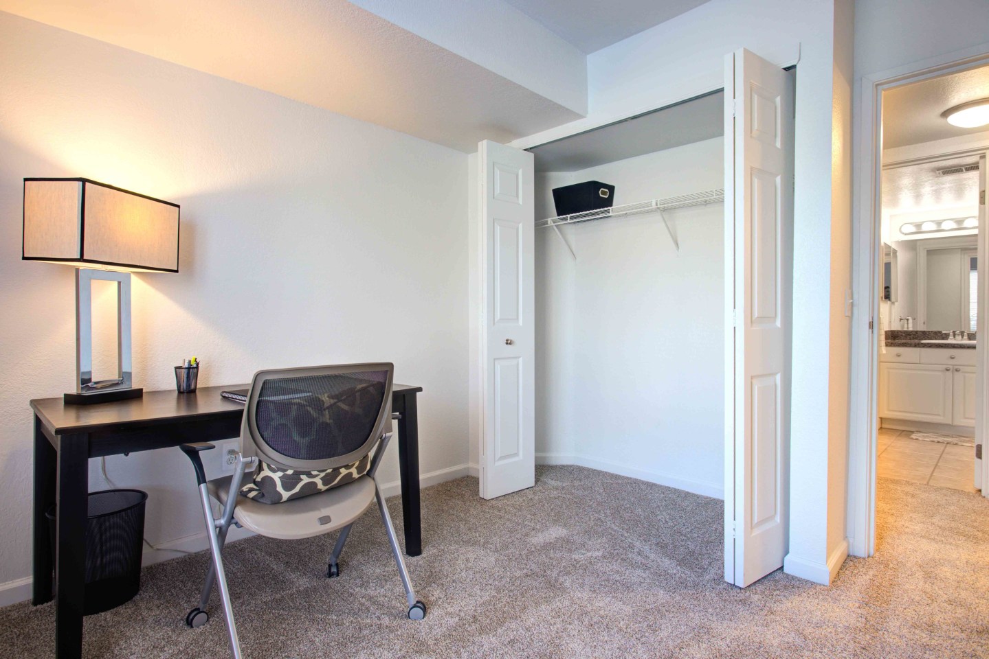 Pine Ridge Apartments Image 7