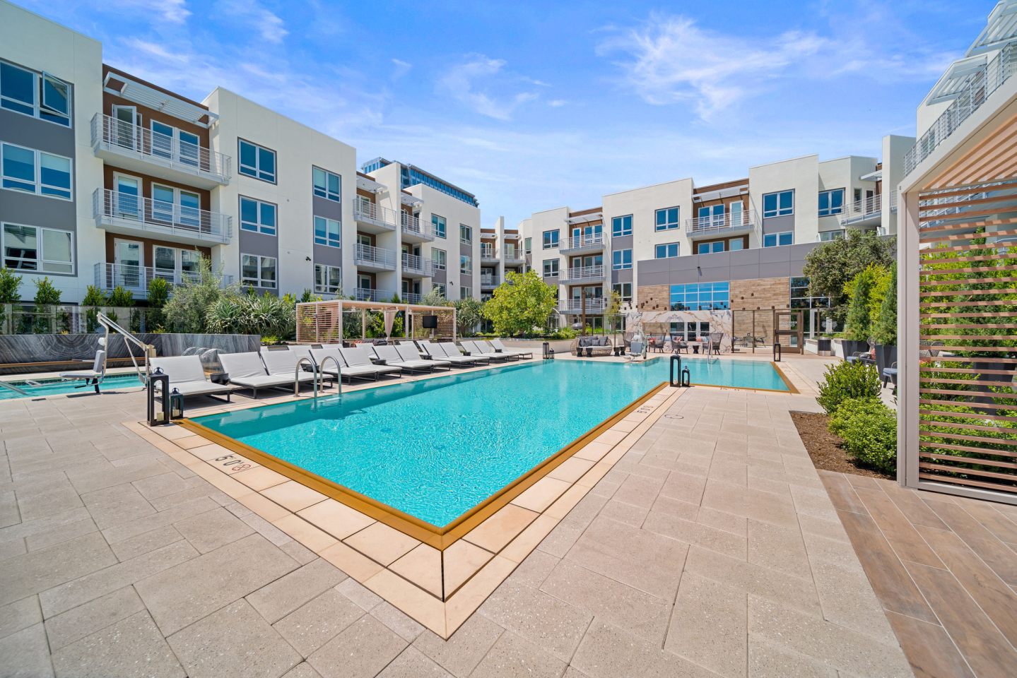 Halcyon House Image 65