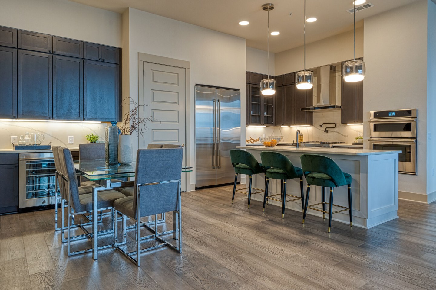 Residences at The Grove Image 39