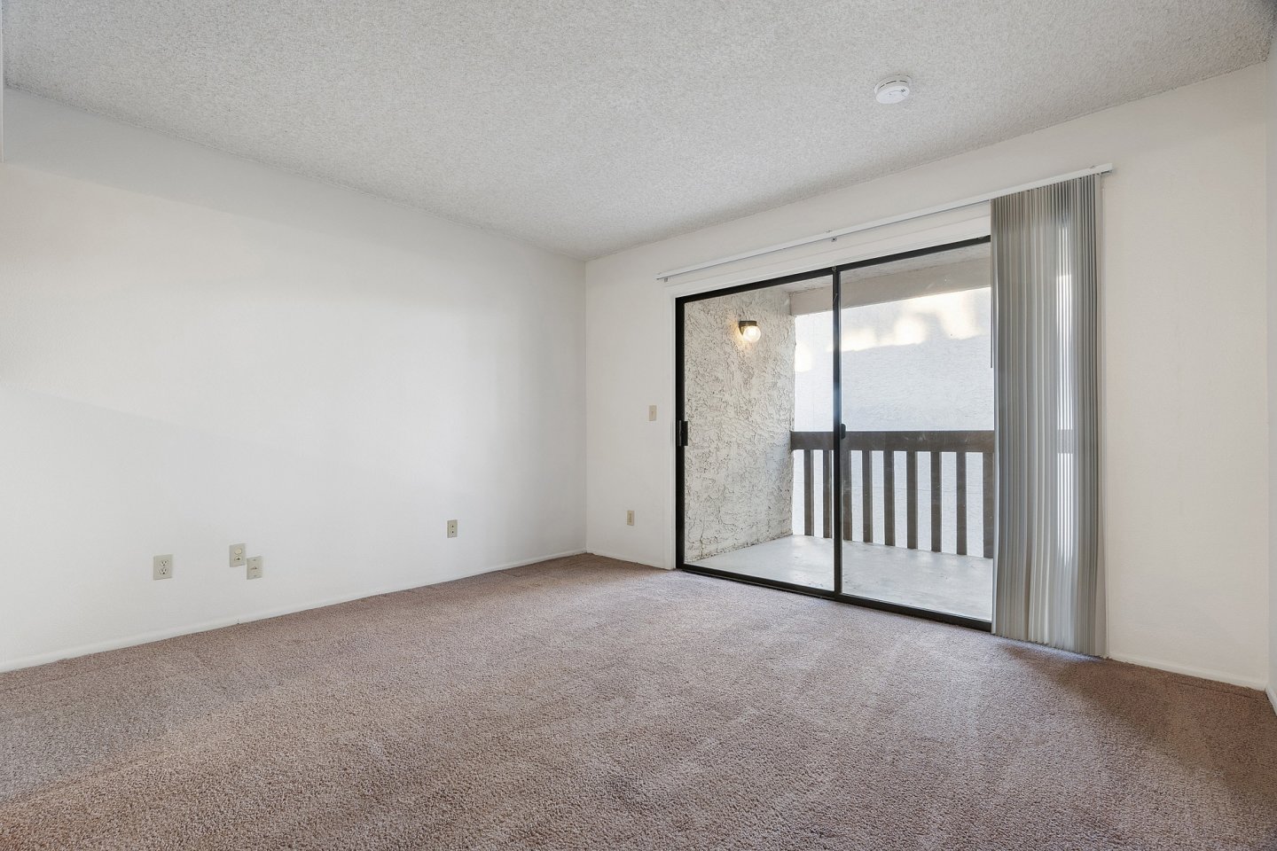 Townhomes on the Park Image 23