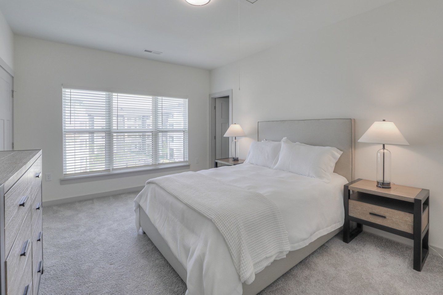 The Flats at Laurel & Pine Image 8