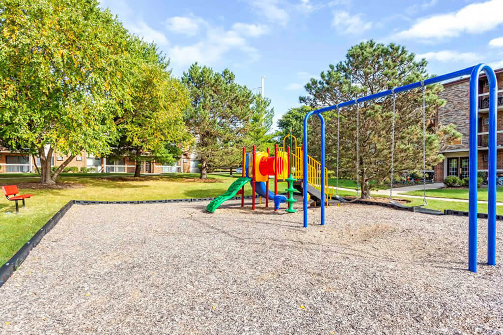 The Ponds Of Naperville Image 39