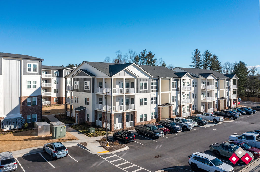 Summit at Hendersonville Image 21