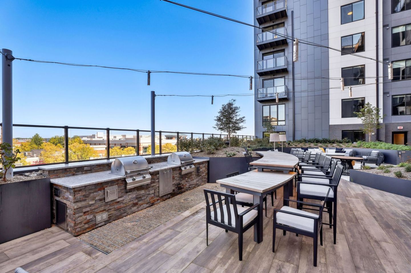 Vista Fairfax Corner Image 34