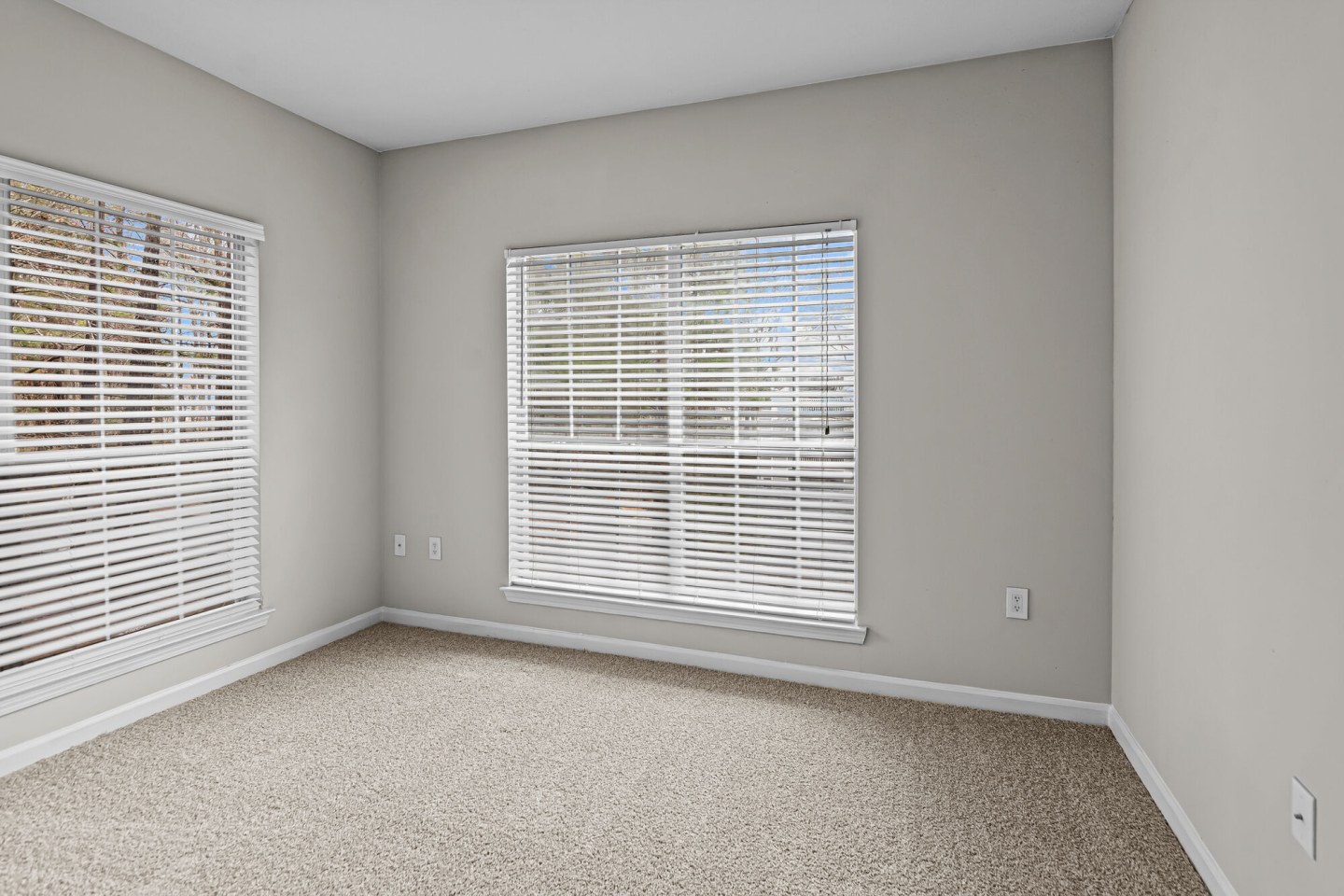 Creekside Corners Image 37