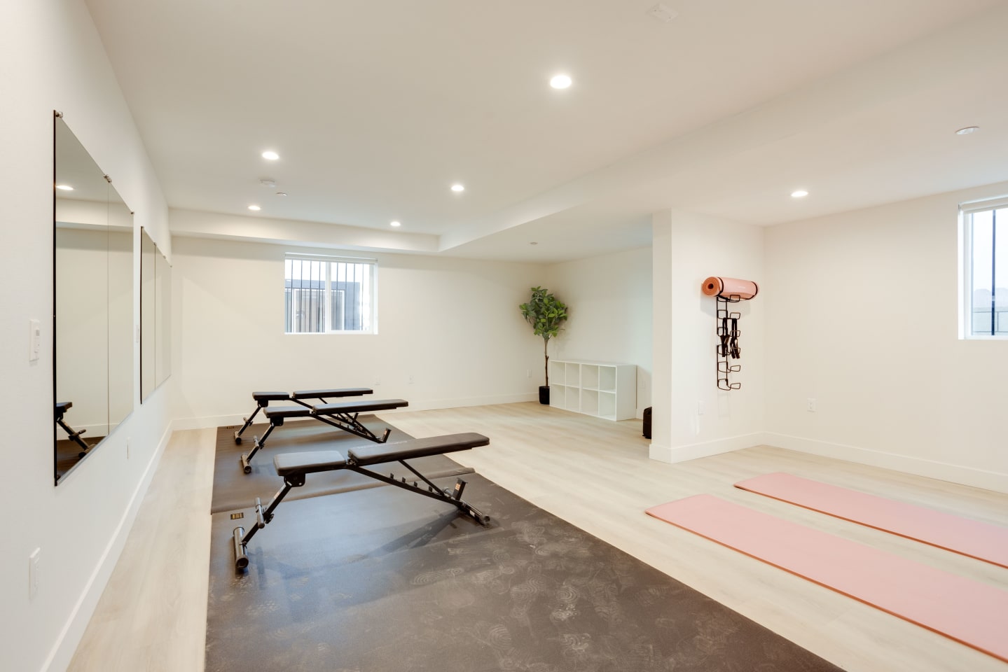 1224 W 37th Place - Co-Living Image 18