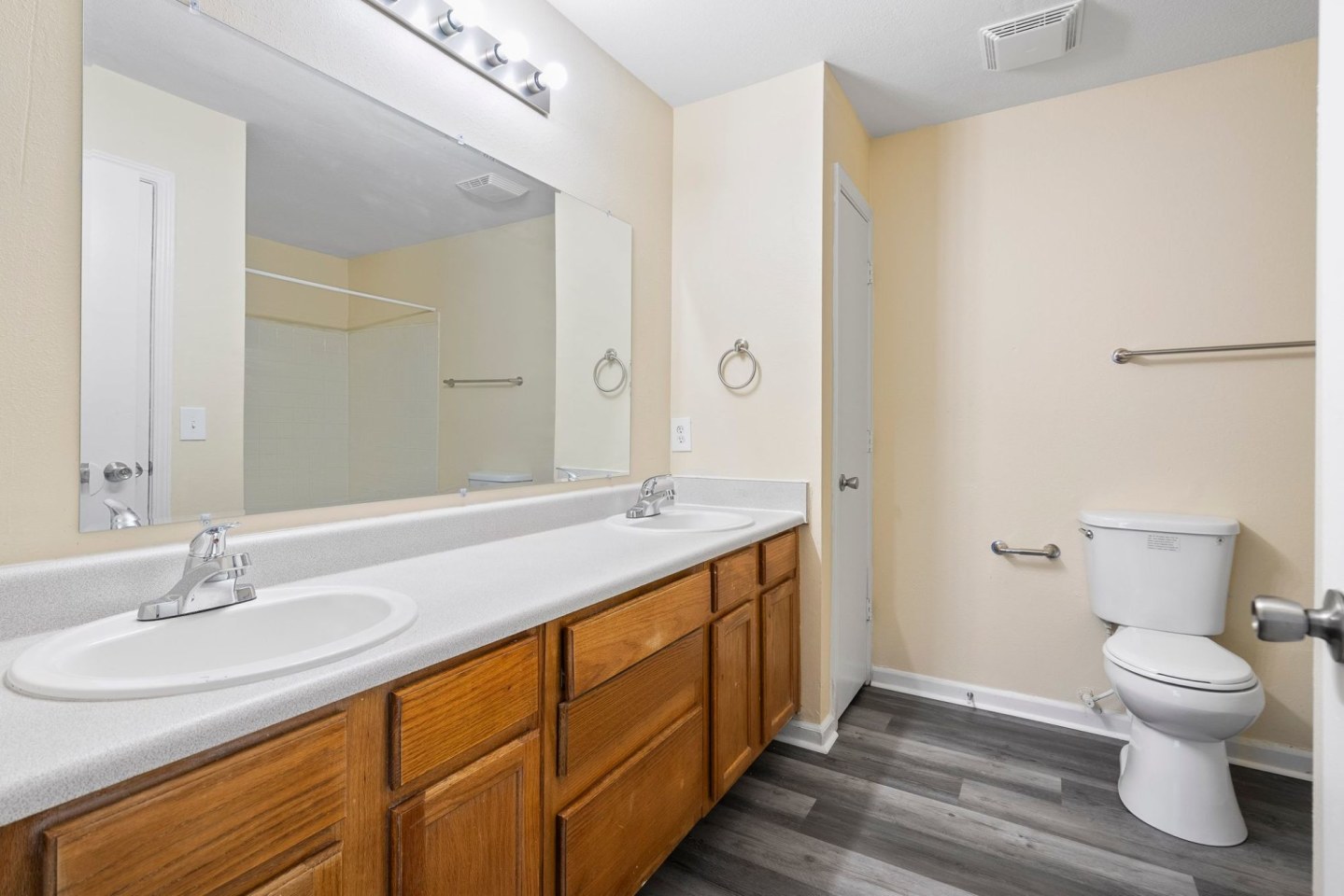 Park Trails Apartments Image 10