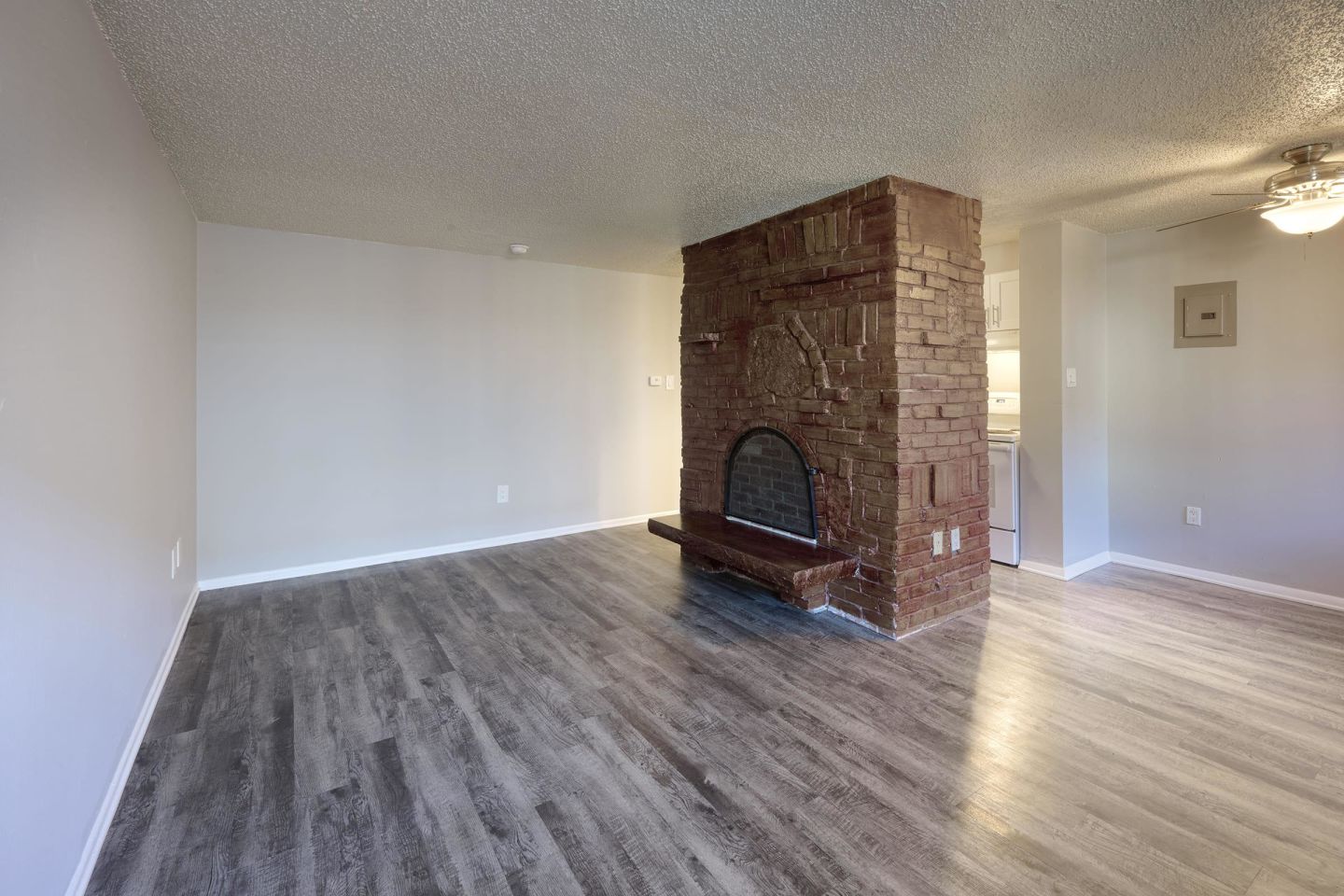 Abrigo Apartments Image 8