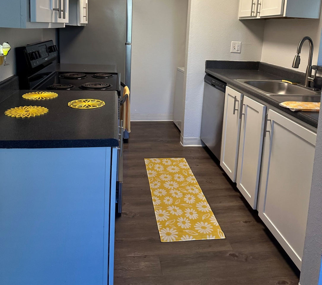 Capri Apartments Image 19