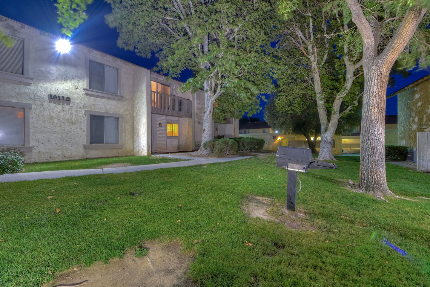 Fairway Manor Image 13