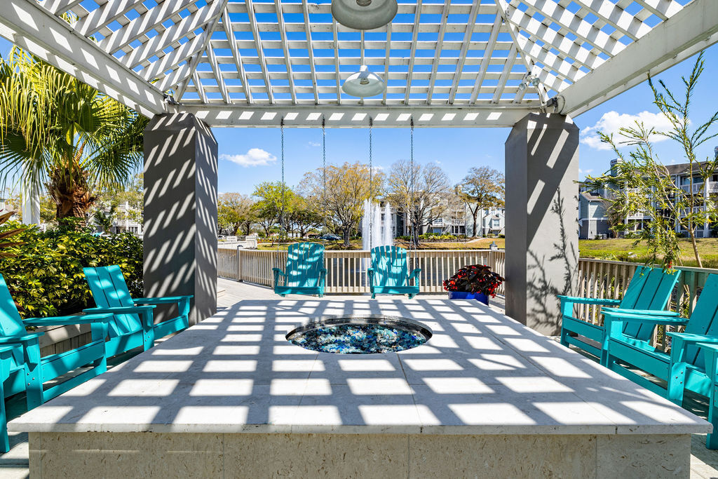 Lofton Place Image 5