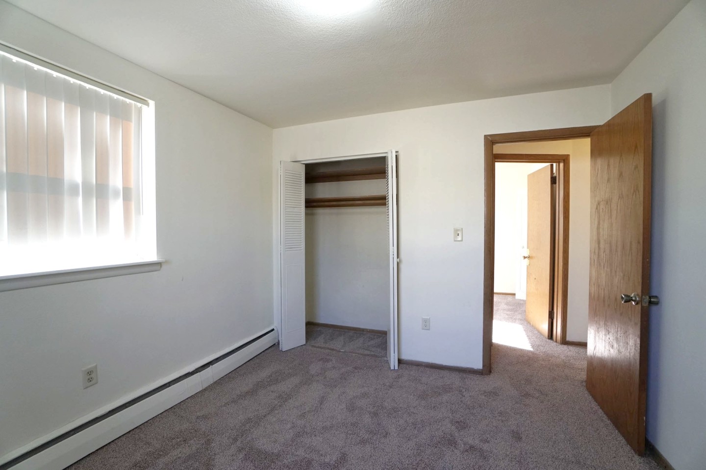 English Conway Place Image 12