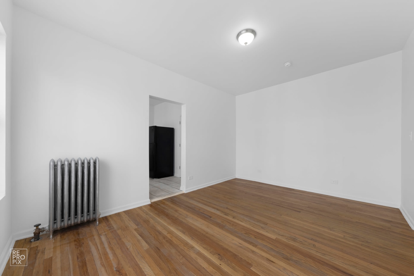 7451 S Eberhart Ave Image 7