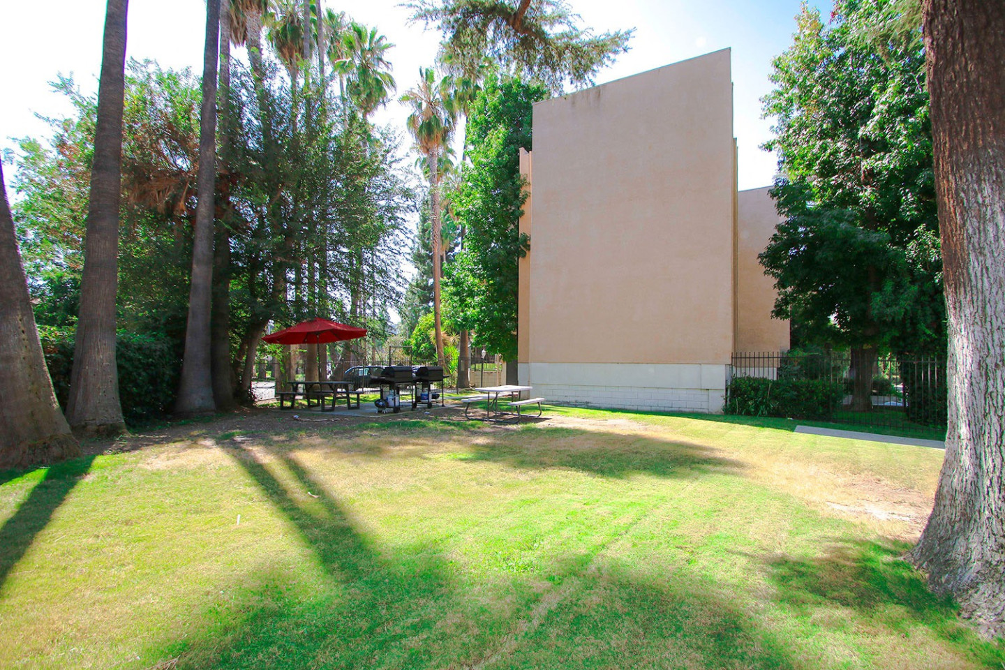 Chandler Circle Image 15