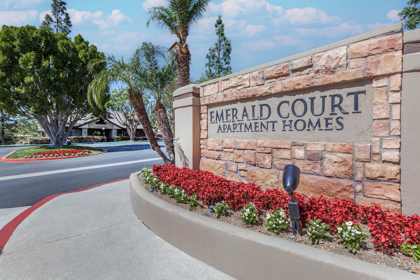Emerald Court Apartment Homes Image 30