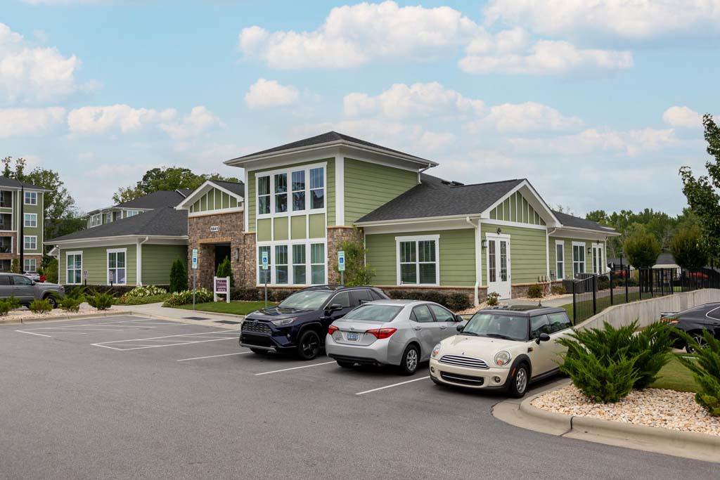 Affordable Housing - Luxury Apartments at Foxwood Image 34