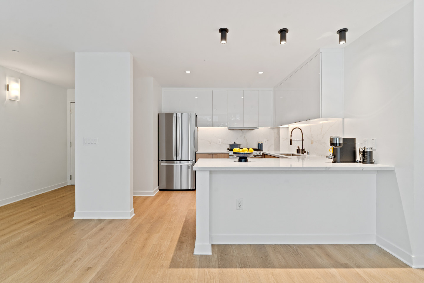 333 Fremont Image 14
