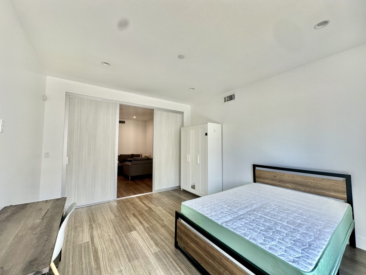 1515 Colby Ave - Co-Living Image 31