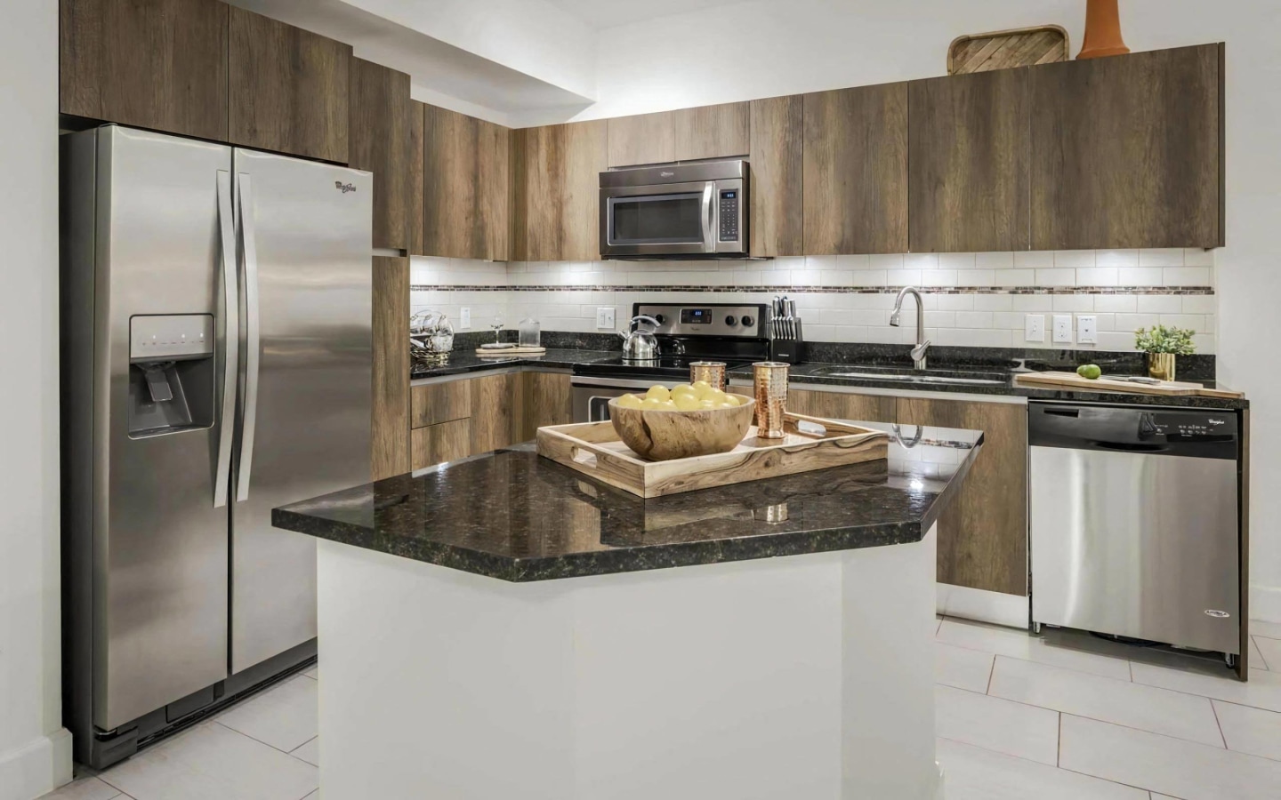 The Manor at CityPlace Image 12