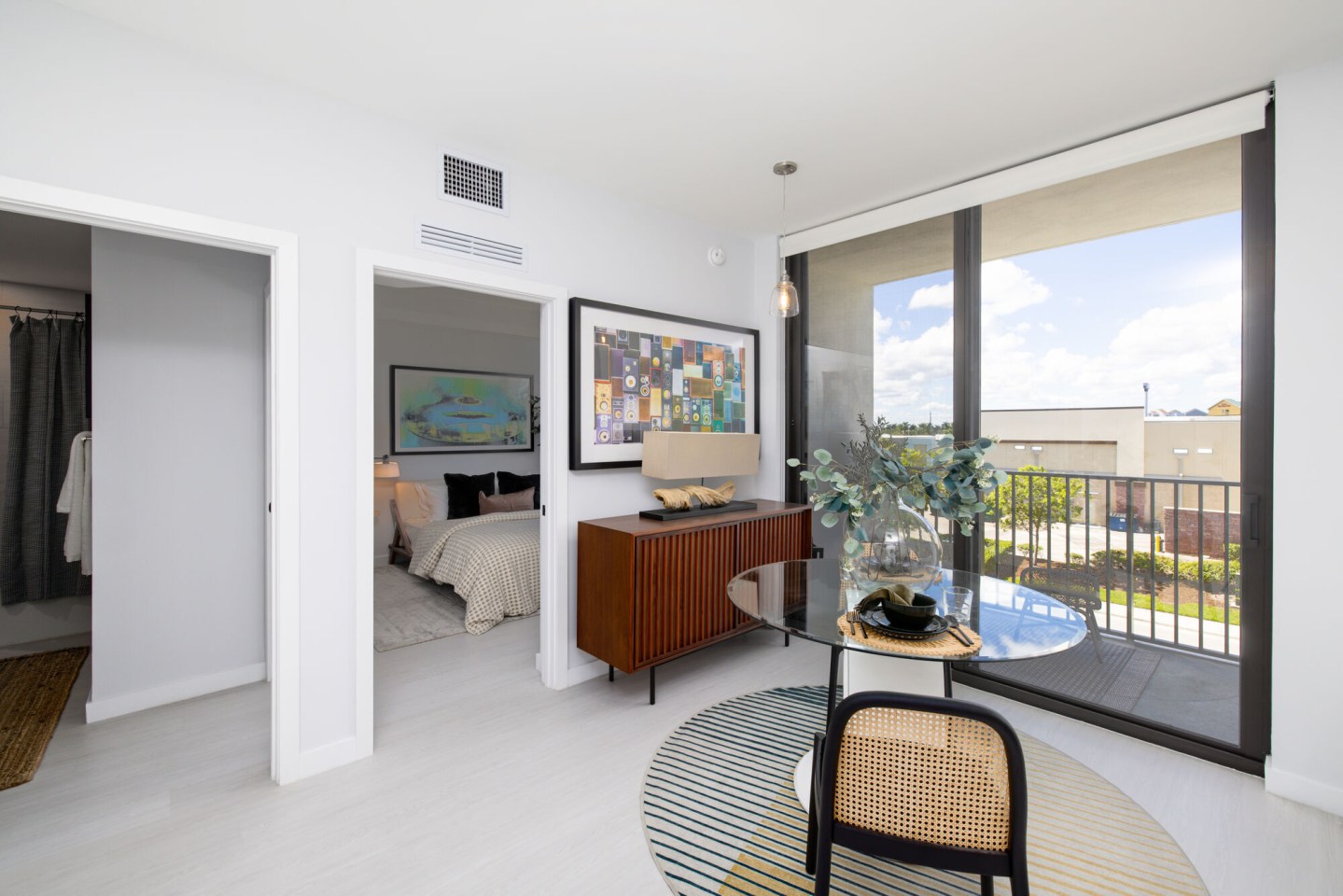 Oasis Pointe Residences Image 11