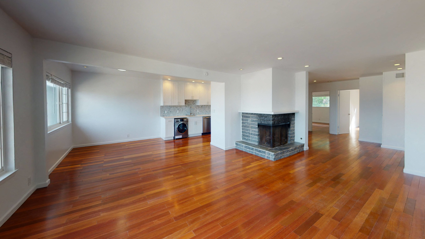 1040 Ashbury Street Image 1