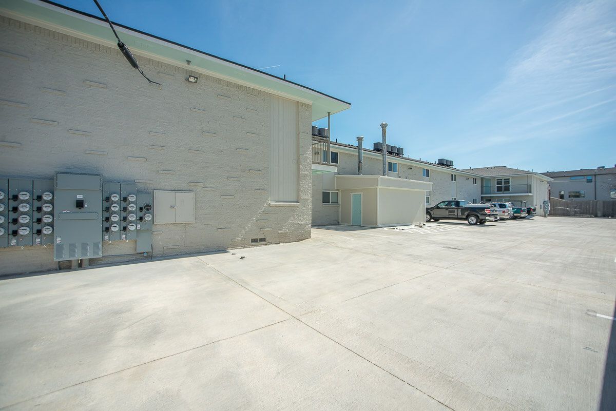 1809 Bennett Image 15