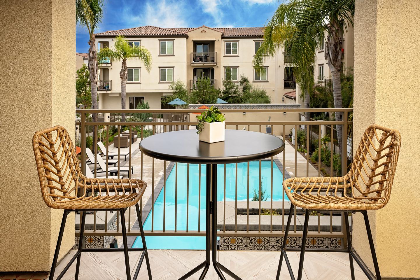 Los Alamitos Luxury Apartments Image 31