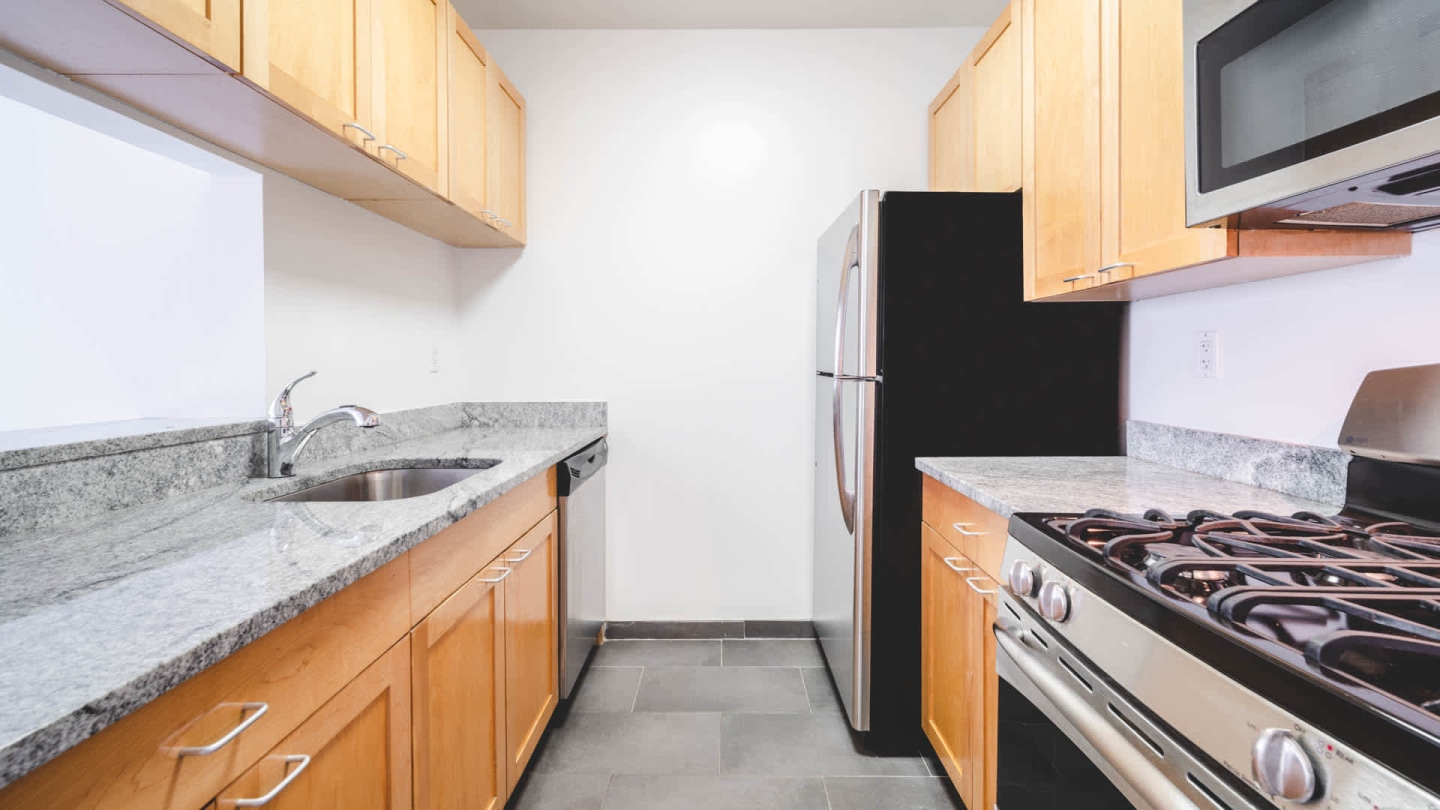 Longacre House Apartments Image 7