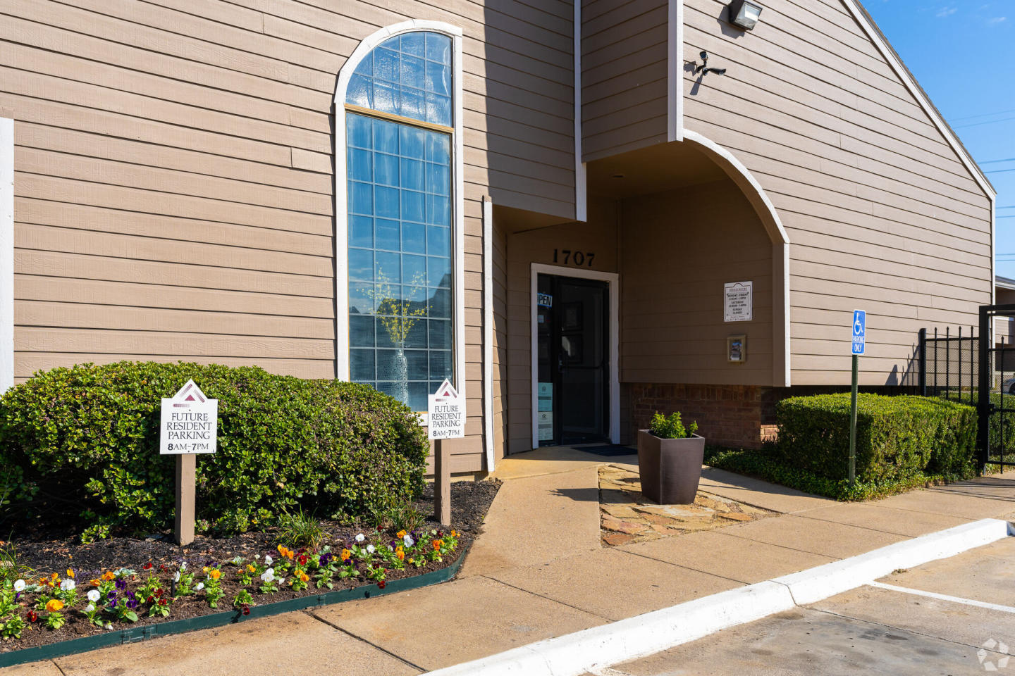 Trinity Trace Image 12